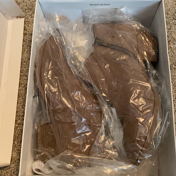 Booties - Picture 4 of 4